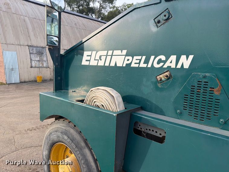 image for item FJ0538 2006 Elgin Pelican Series P street sweeper