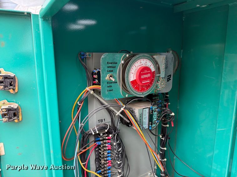 image for item FJ0539 Onan 220.ODFP-17R/27877M generator