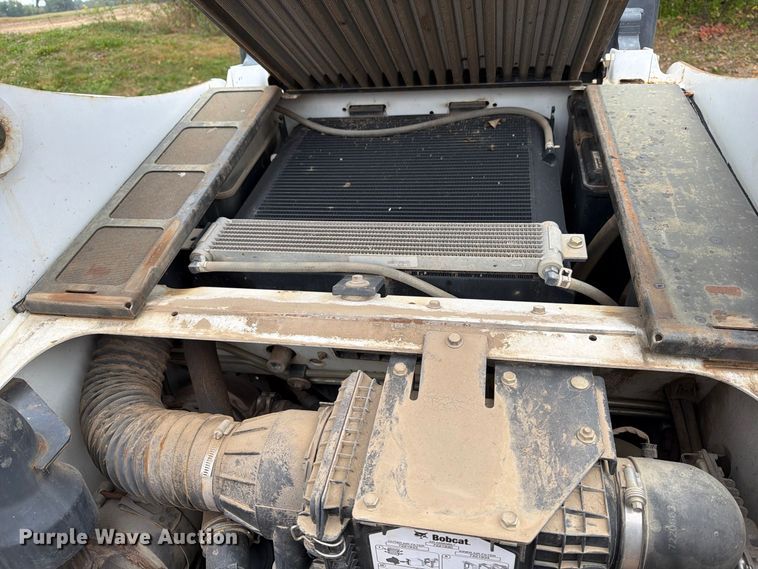 image for item FJ0542 2015 Bobcat T630 tracked skid steer loader
