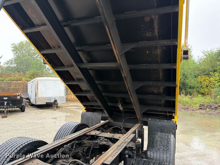image for item FJ2006 2021 Kenworth T680 dump truck