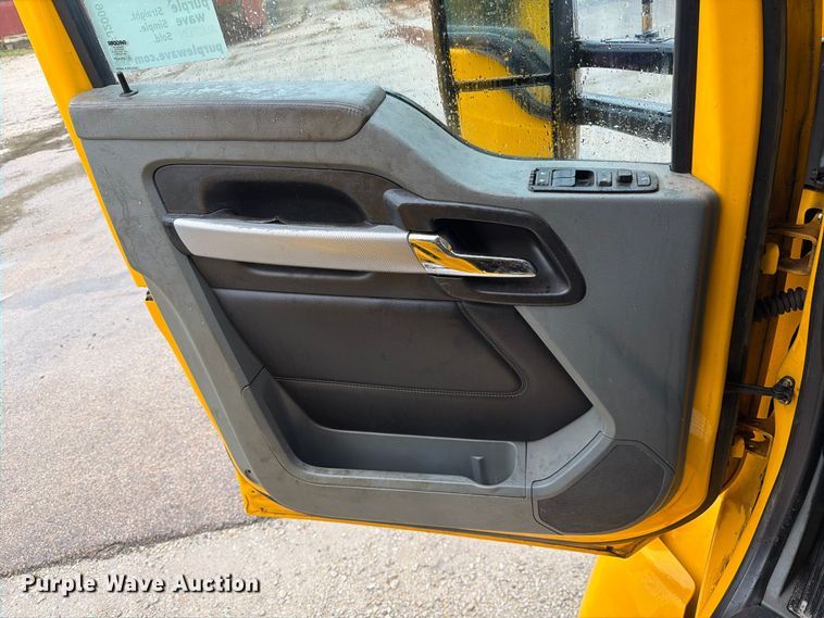 image for item FJ2006 2021 Kenworth T680 dump truck