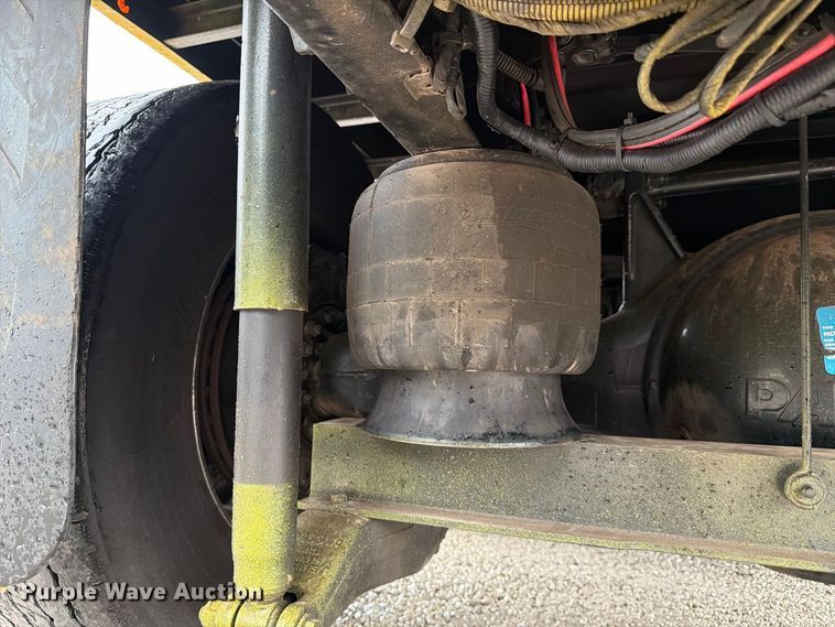 image for item FJ2006 2021 Kenworth T680 dump truck