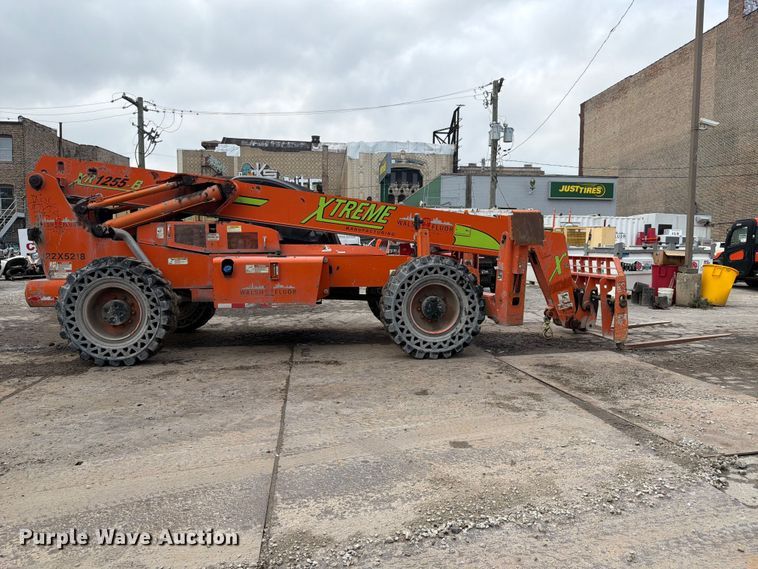 image for item FJ2007 Xtreme XR1255 telehandler