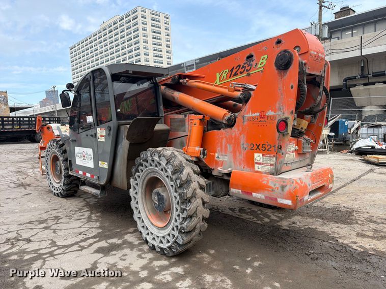 image for item FJ2007 Xtreme XR1255 telehandler