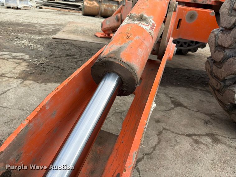 image for item FJ2007 Xtreme XR1255 telehandler