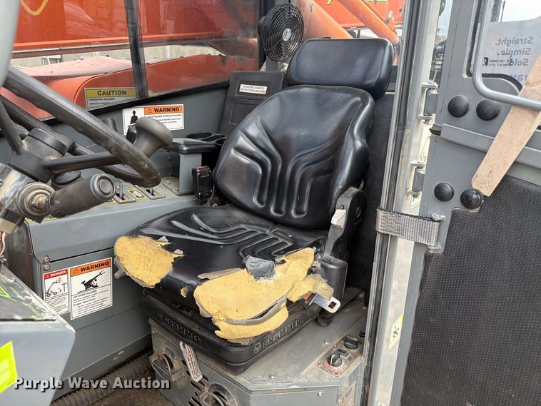 image for item FJ2007 Xtreme XR1255 telehandler