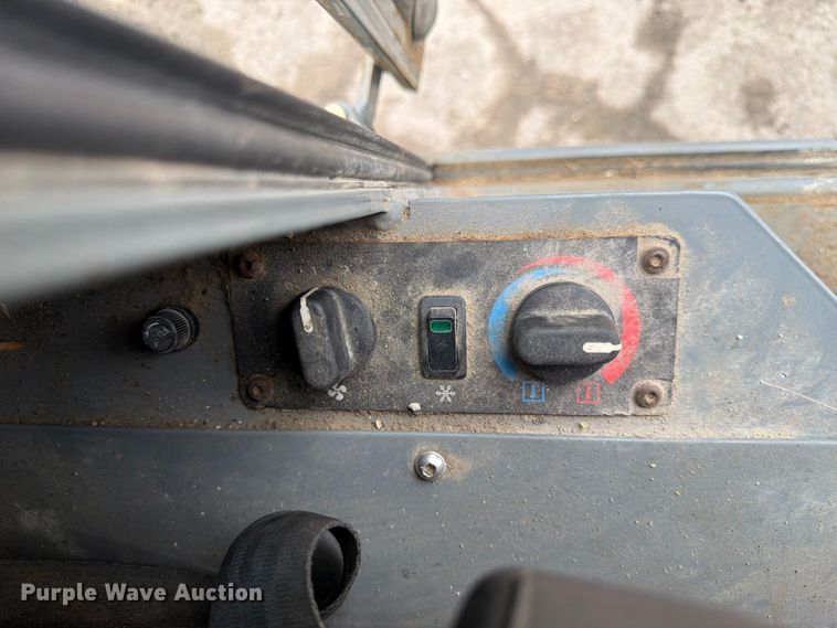 image for item FJ2007 Xtreme XR1255 telehandler