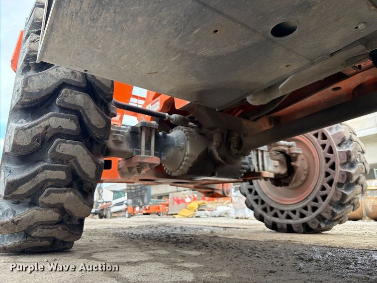 image for item FJ2007 Xtreme XR1255 telehandler
