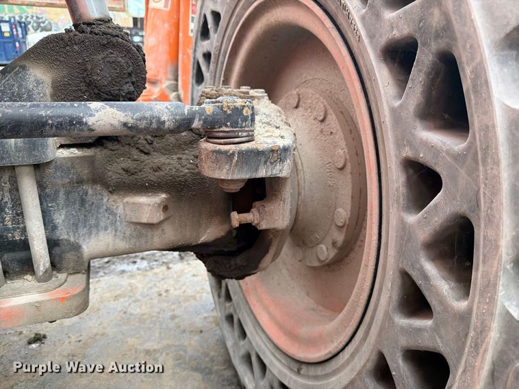 image for item FJ2007 Xtreme XR1255 telehandler