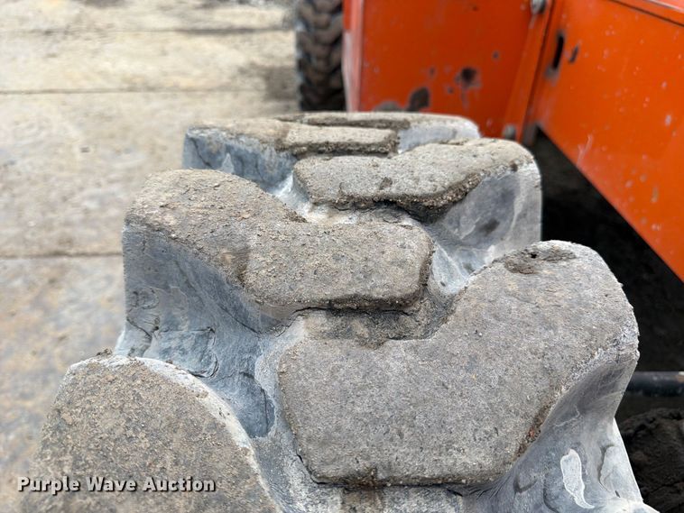 image for item FJ2007 Xtreme XR1255 telehandler
