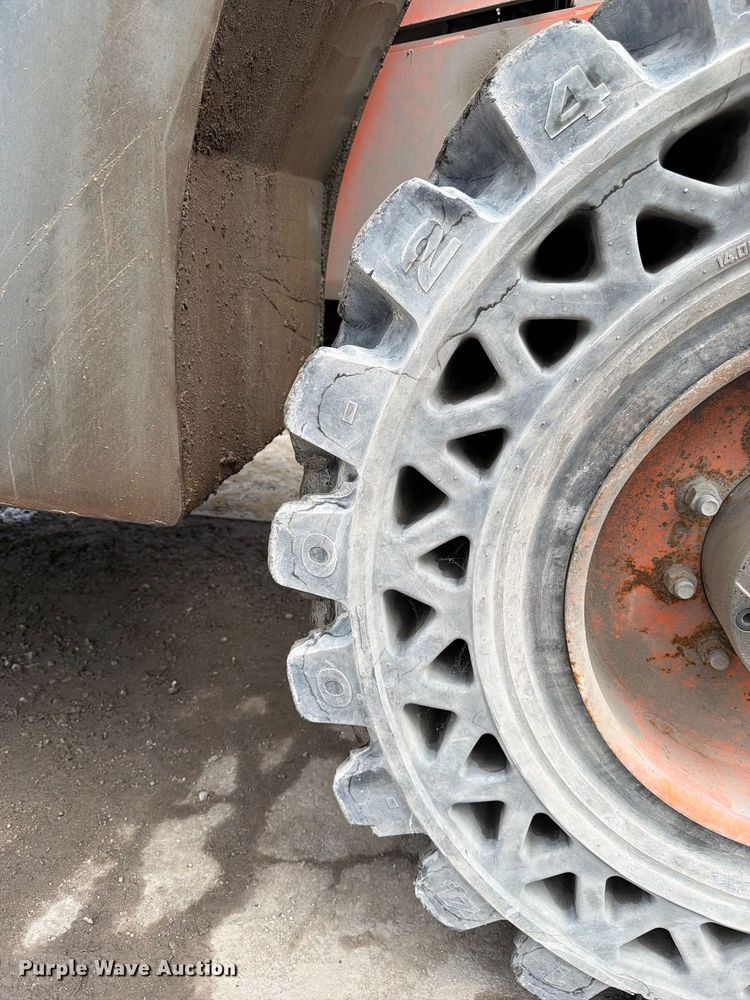 image for item FJ2007 Xtreme XR1255 telehandler
