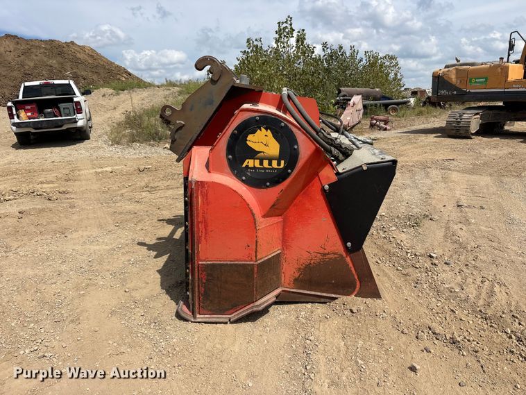 image for item FK2083 ALLU DSB 2-17 excavator screener bucket