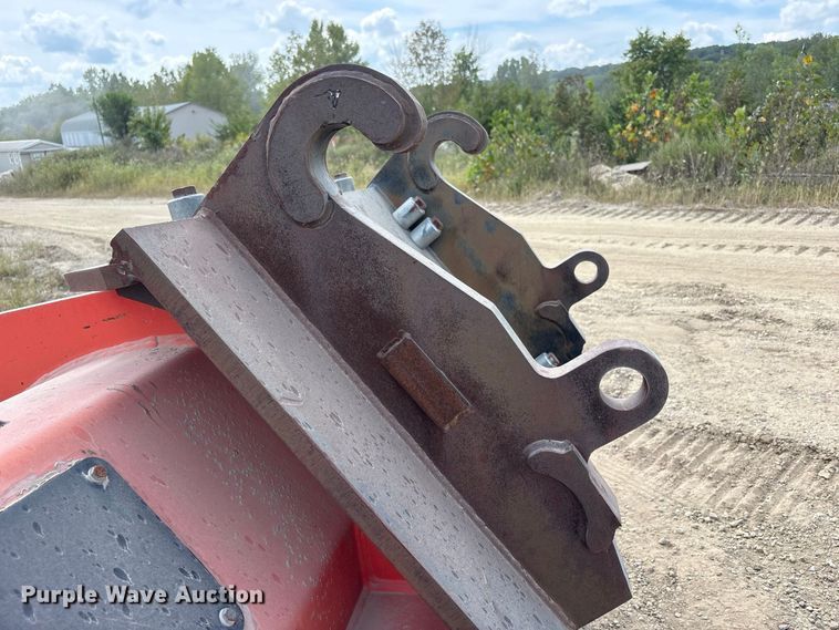 image for item FK2083 ALLU DSB 2-17 excavator screener bucket