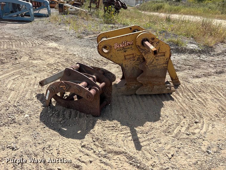 image for item FK2088 (2) excavator attachments