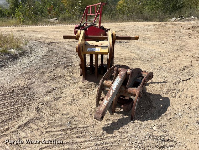 image for item FK2088 (2) excavator attachments