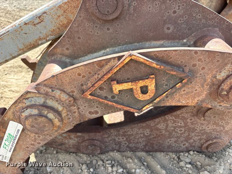 image for item FK2088 (2) excavator attachments