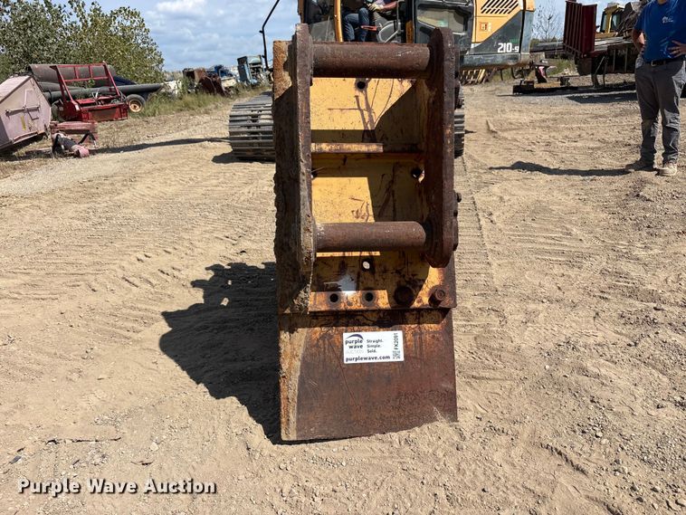 image for item FK2091 Excavator compaction wheel