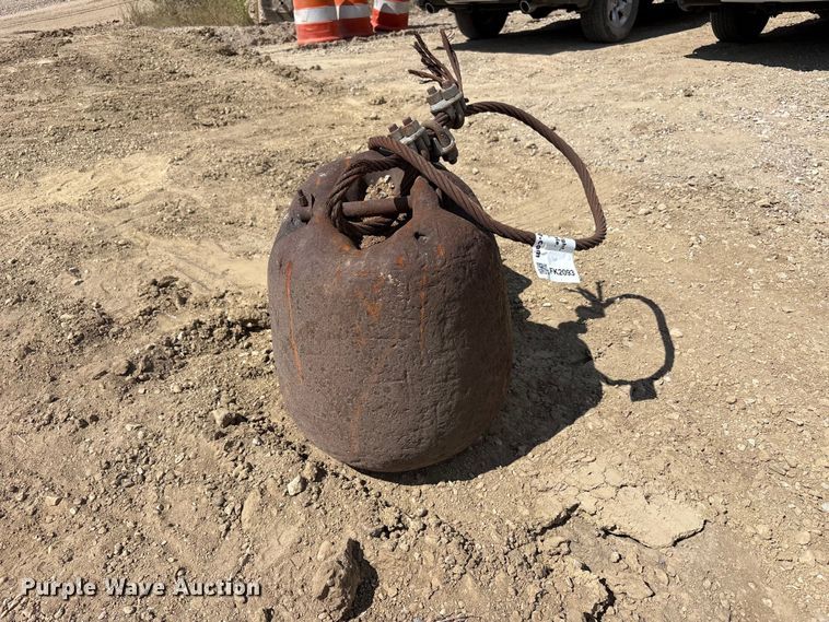 image for item FK2093 Wrecking ball