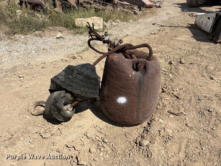 image for item FK2093 Wrecking ball