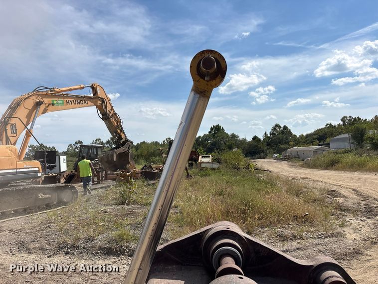 image for item FK2095 Excavator pulverizer