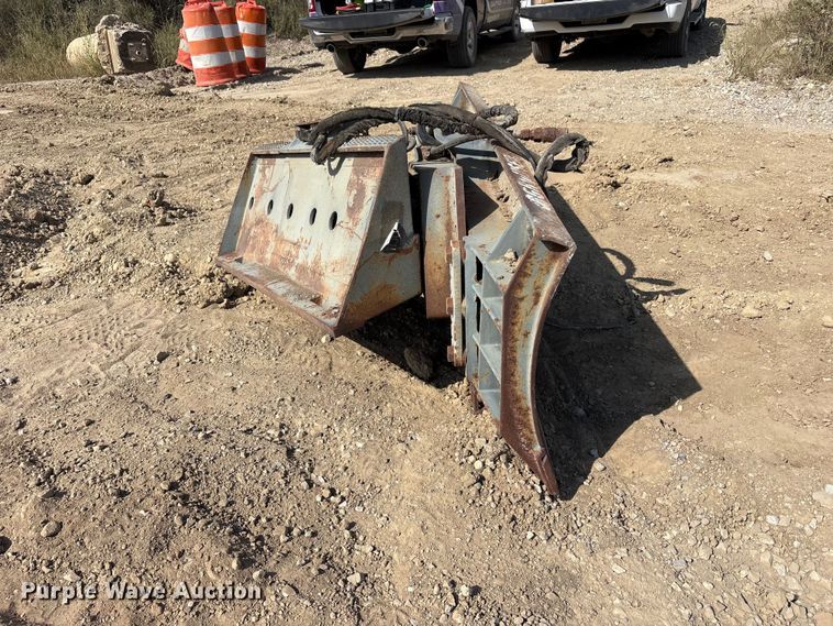 image for item FK2099 Grouser skid steer dozer blade