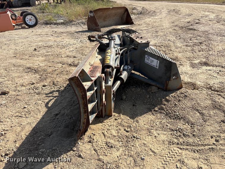 image for item FK2099 Grouser skid steer dozer blade