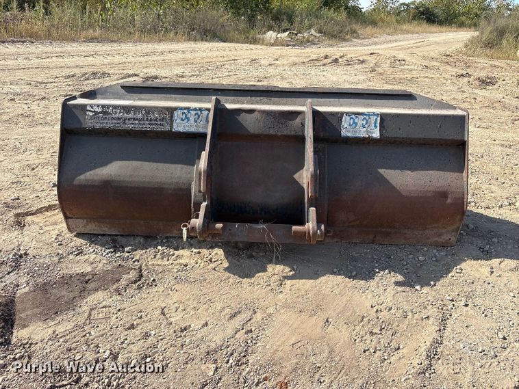 image for item FK2101 Wheel loader bucket