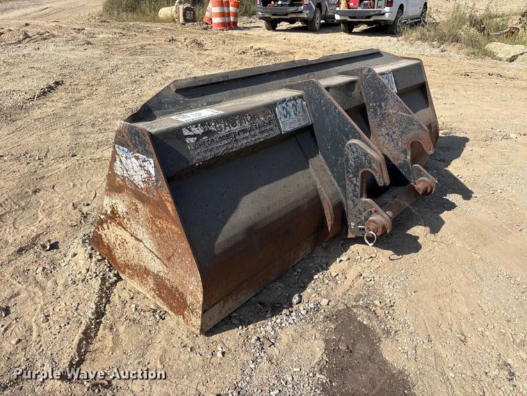 image for item FK2101 Wheel loader bucket