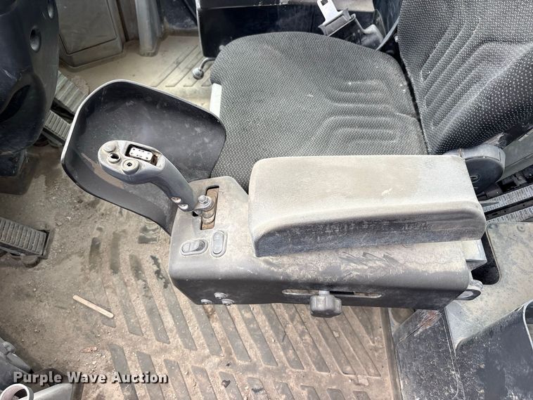 image for item FK2106 2013 Komatsu WA500-7 wheel loader