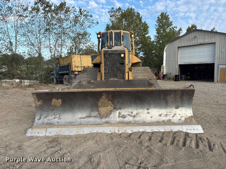 image for item FK2109 2006 Caterpillar D6N dozer