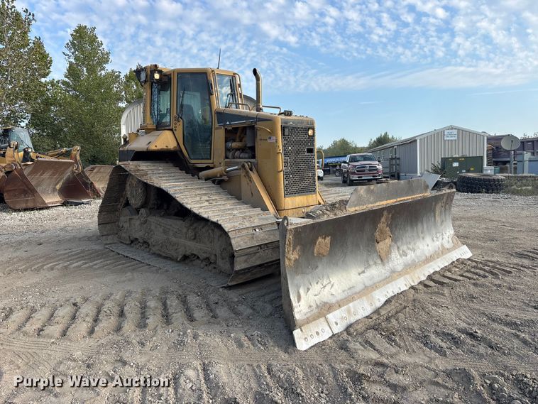 image for item FK2109 2006 Caterpillar D6N dozer