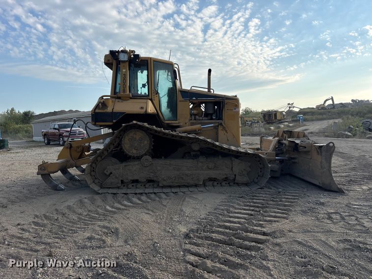 image for item FK2109 2006 Caterpillar D6N dozer