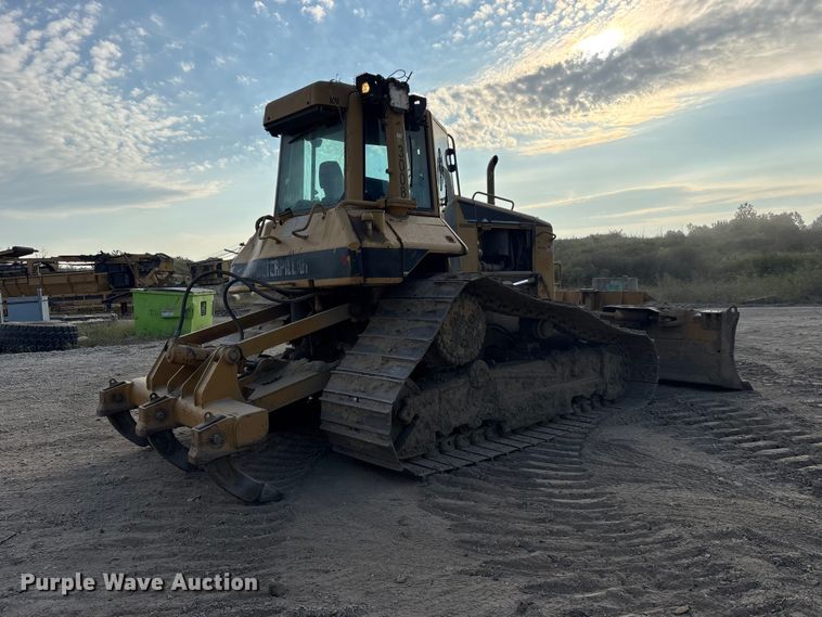 image for item FK2109 2006 Caterpillar D6N dozer