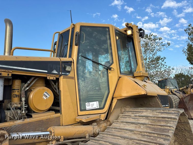 image for item FK2109 2006 Caterpillar D6N dozer