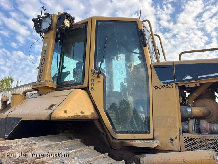 image for item FK2109 2006 Caterpillar D6N dozer
