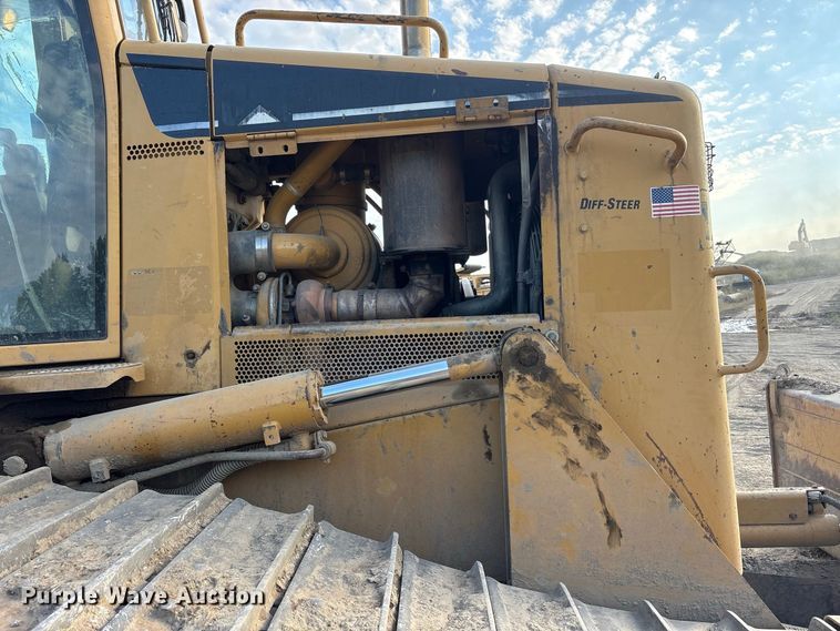 image for item FK2109 2006 Caterpillar D6N dozer