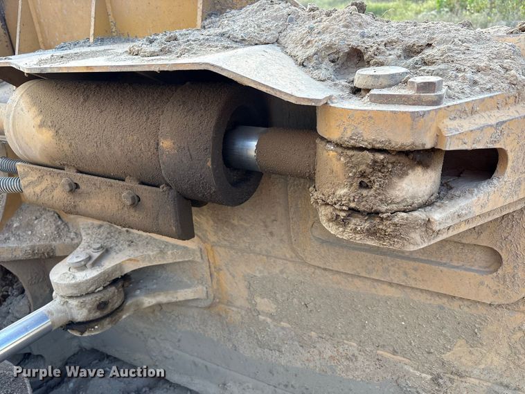 image for item FK2109 2006 Caterpillar D6N dozer