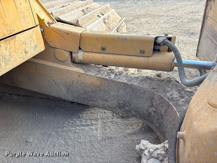image for item FK2109 2006 Caterpillar D6N dozer