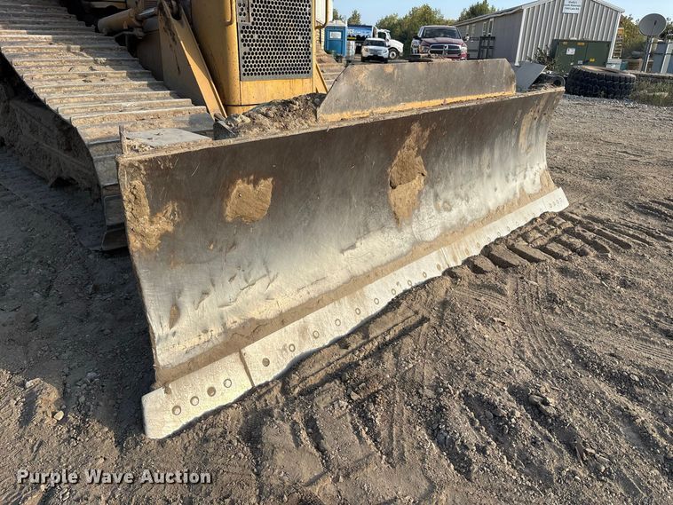 image for item FK2109 2006 Caterpillar D6N dozer