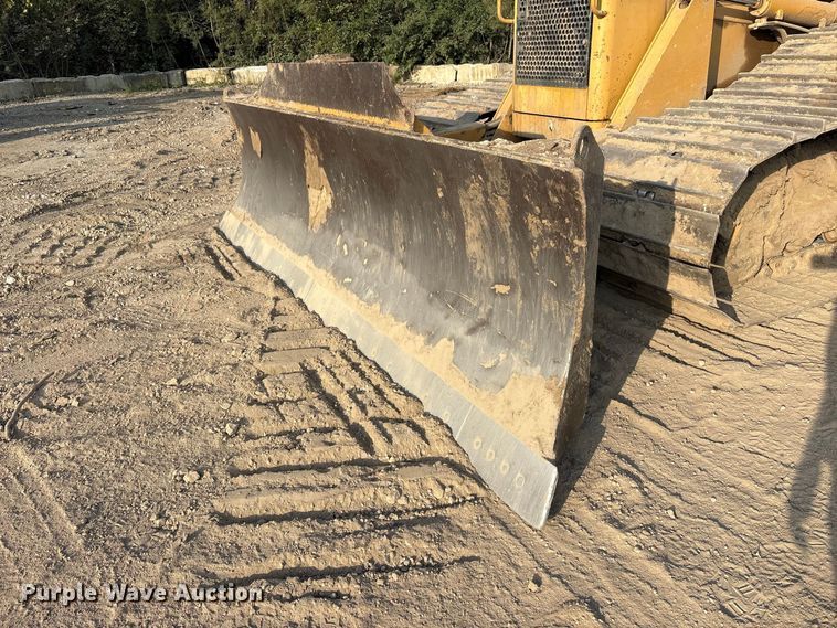 image for item FK2109 2006 Caterpillar D6N dozer