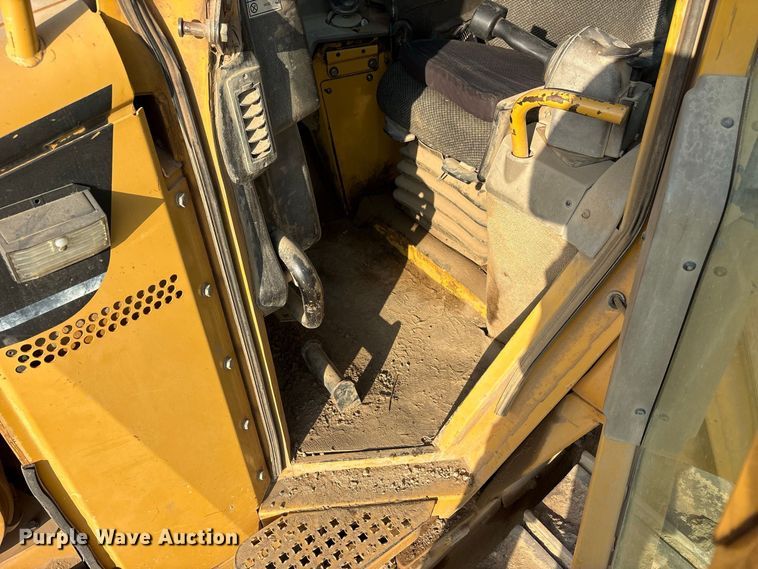 image for item FK2109 2006 Caterpillar D6N dozer