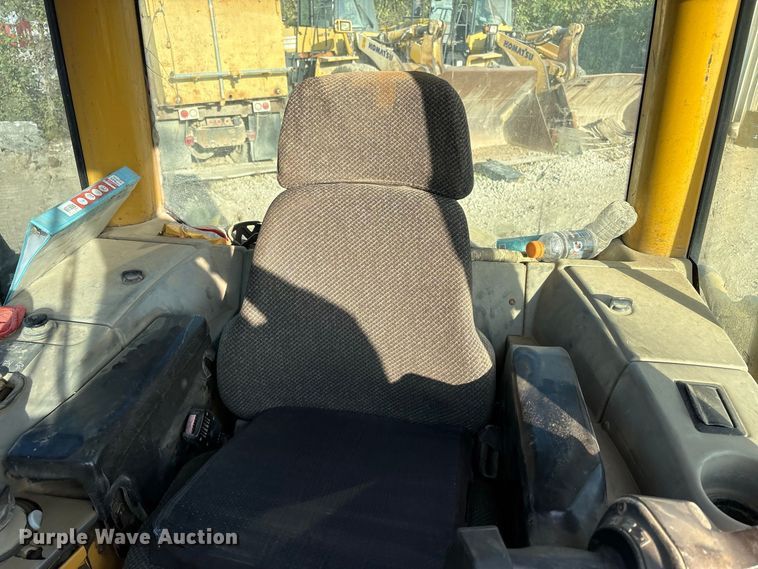 image for item FK2109 2006 Caterpillar D6N dozer