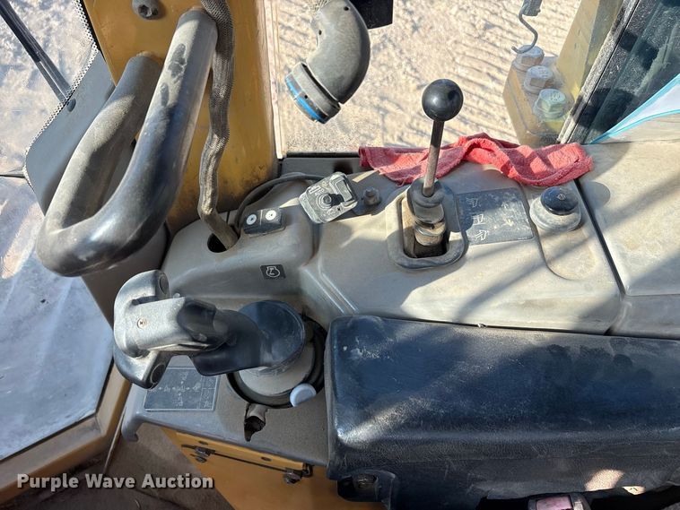 image for item FK2109 2006 Caterpillar D6N dozer