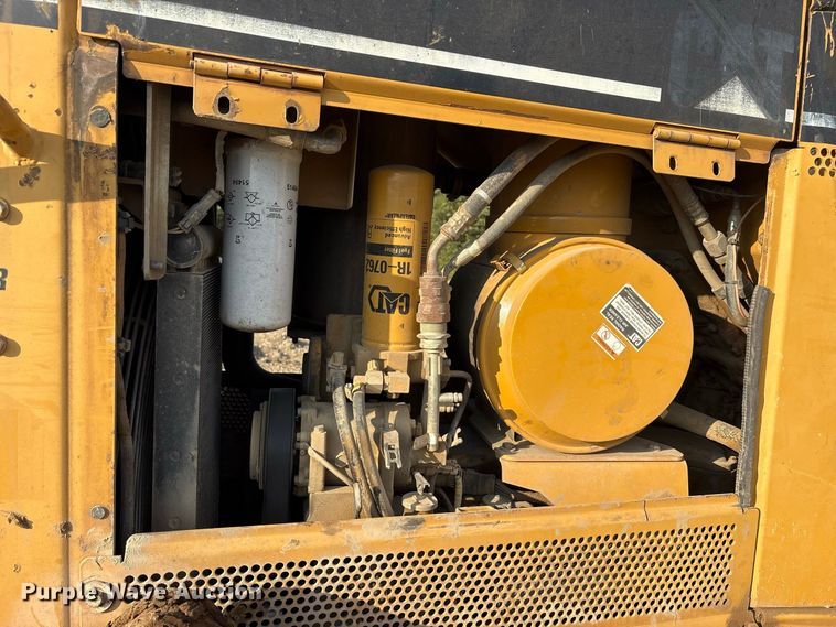 image for item FK2109 2006 Caterpillar D6N dozer