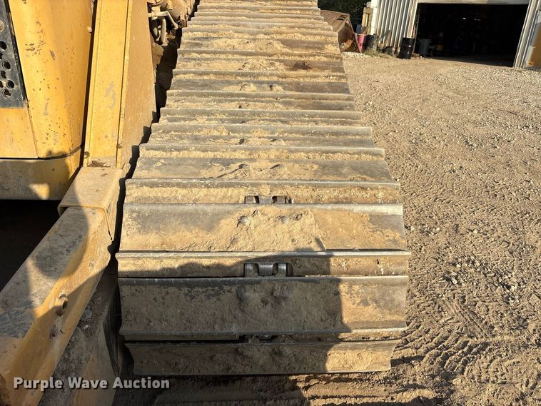 image for item FK2109 2006 Caterpillar D6N dozer