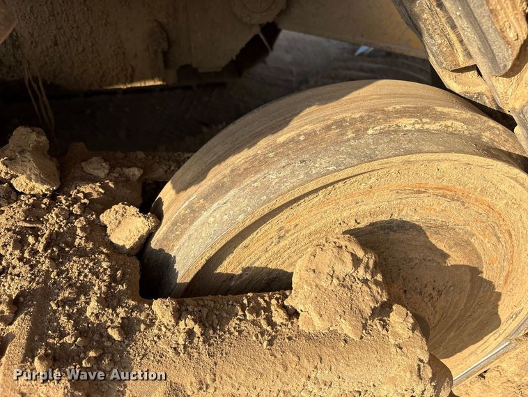 image for item FK2109 2006 Caterpillar D6N dozer