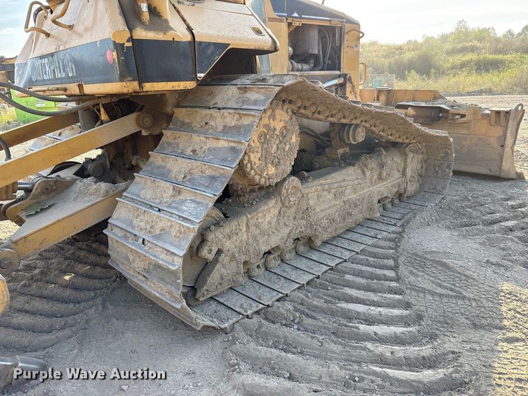 image for item FK2109 2006 Caterpillar D6N dozer