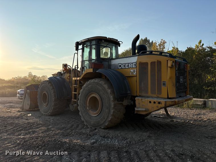 image for item FK2110 2015 John Deere 824K-II wheel loader