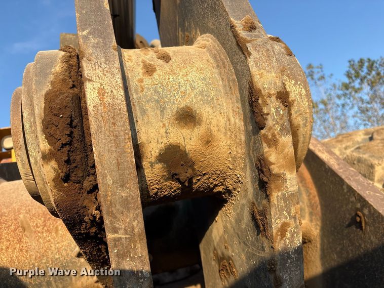 image for item FK2110 2015 John Deere 824K-II wheel loader