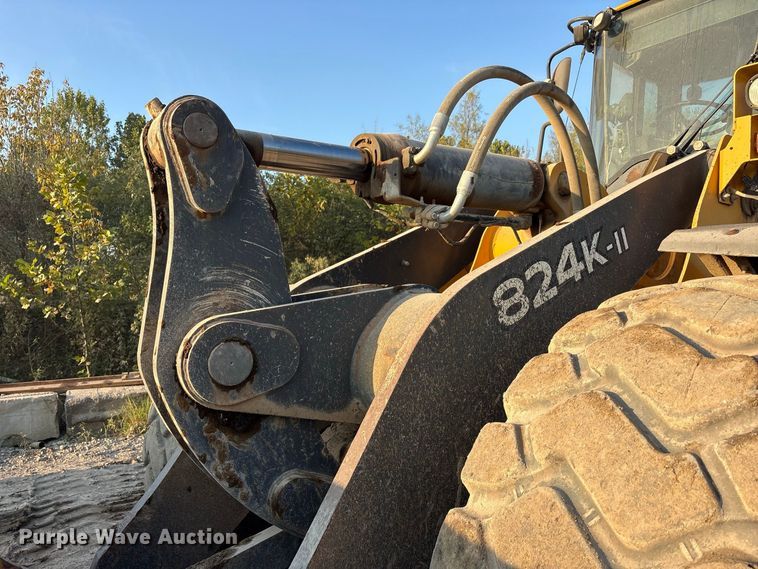 image for item FK2110 2015 John Deere 824K-II wheel loader
